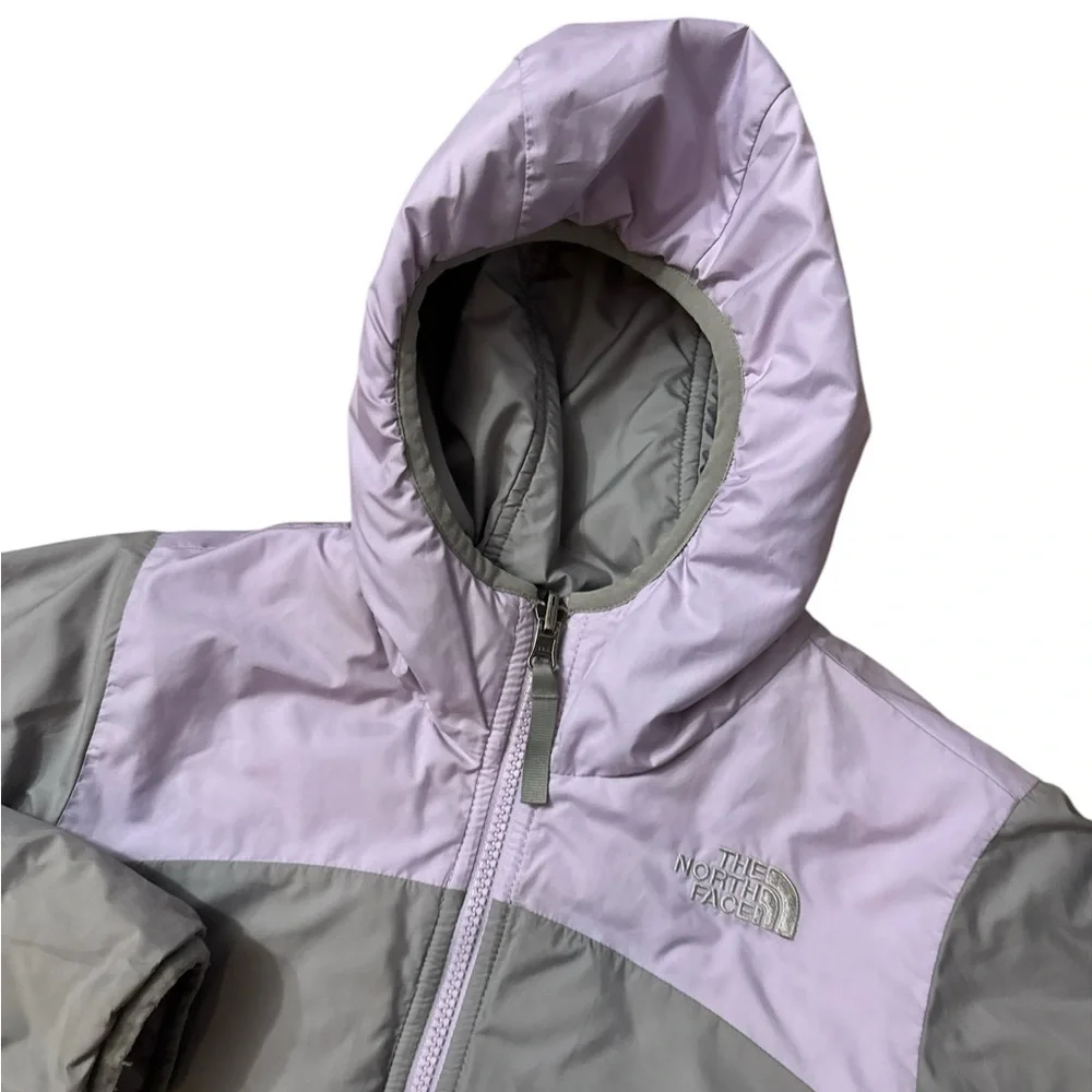 The North Face‎ Girls Size Medium 10/12 Lavender/Gray Reversible Zip Up Coat